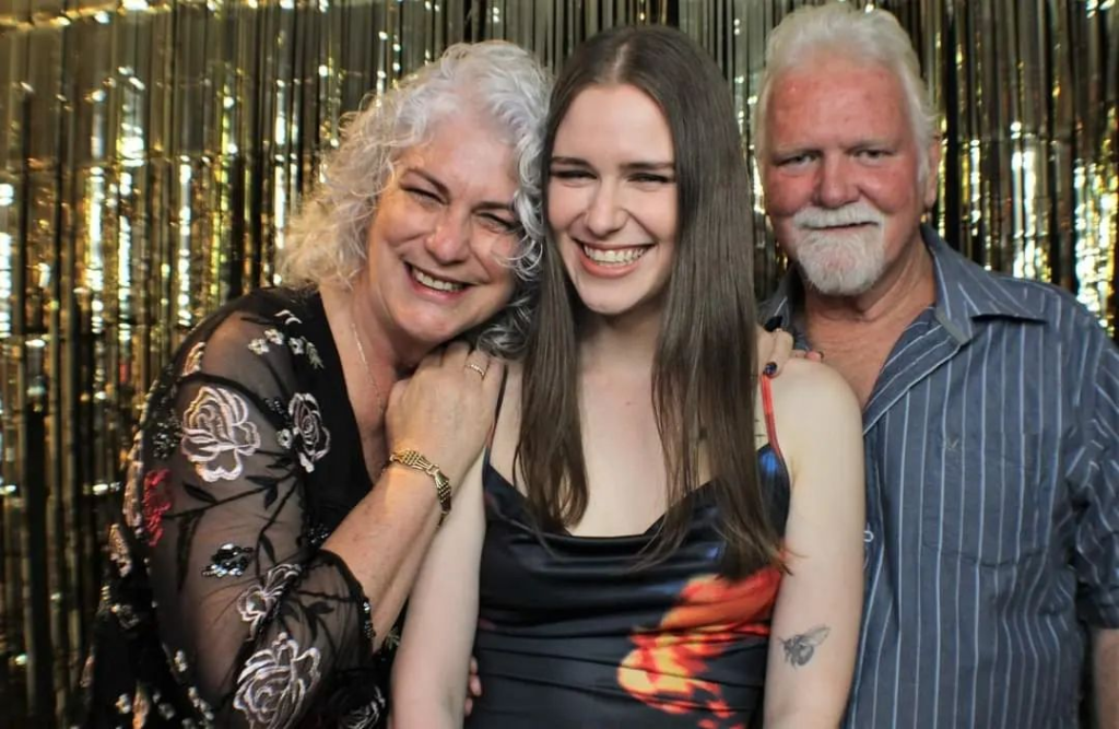 📸 Open Air Photo Booth - Perth Photo Booth Hire - Touch-screen and instant double prints.