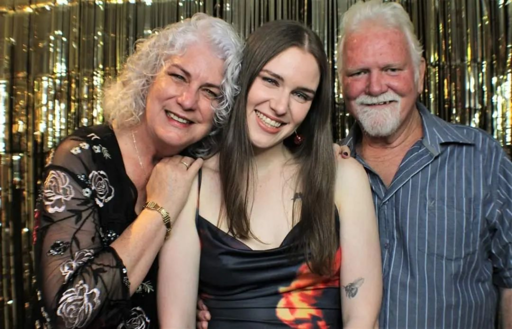 📸 Open Air Photo Booth - Perth Photo Booth Hire - Touch-screen and instant double prints.