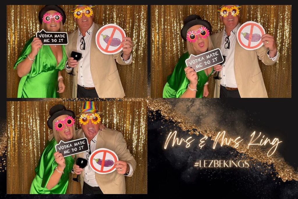 Making Memories Unforgettable with Our Deluxe Digital Photobooth!