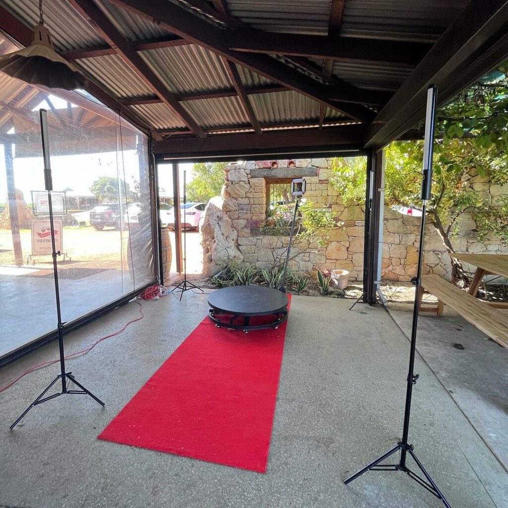 ELEVATE YOUR EVENT WITH OUR UNIQUE 360 VIDEO AND PHOTO BOOTH EXPERIENCE