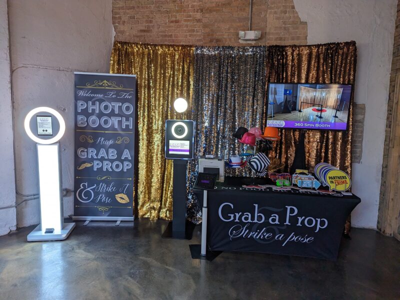 Bring Your Event to Life with the DigiSelfieBooth Digital Photo Booth - Instant Sharing, Boomerangs, Videos, and More!