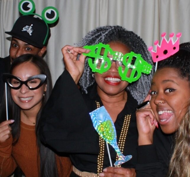 Coolest Interactive 65’’ Mirror PhotoBooth Rental. Step into a World of Fun and Create Lasting Memories with Magic Mirror Photobooth Rental!