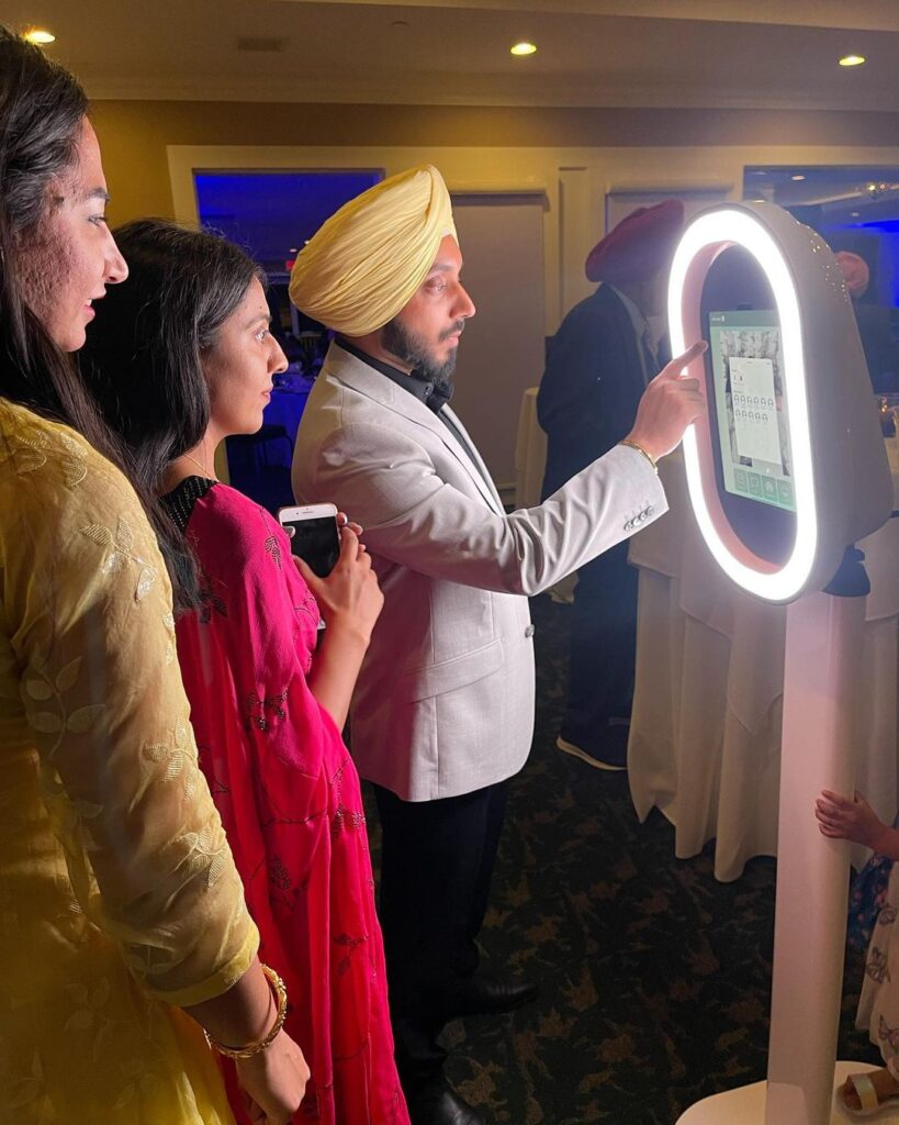 Create Unforgettable Moments with Easy Peasy Photo Booth - Wow Your Guests!