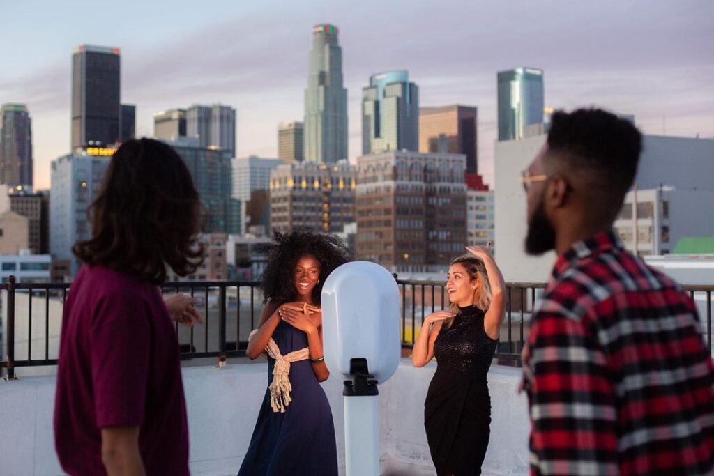 Step into the Future of Photography with Our Modern, Minimalist, and Classy Open-Air Photo Booth - Where Art Meets Technology!