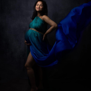 Exquisite Maternity Photography by Award-Winning Photographer with 13+ Years of Experience and a Stellar Reputation for Exceptional Customer Service!
