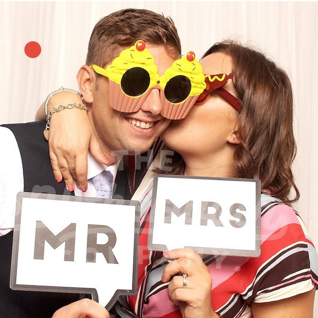 Capture Memories Anywhere with Our Portable Open Air Photo Booth!