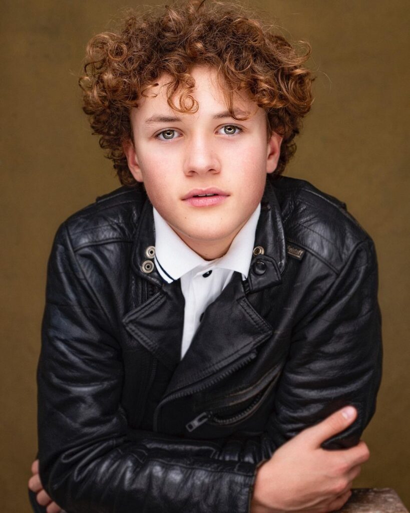 Capture the Beauty of Your Pregnancy with Our Honest and Approachable Maternity Photography! Let Us Create an Exciting and Personal Representation of You and Your Journey.