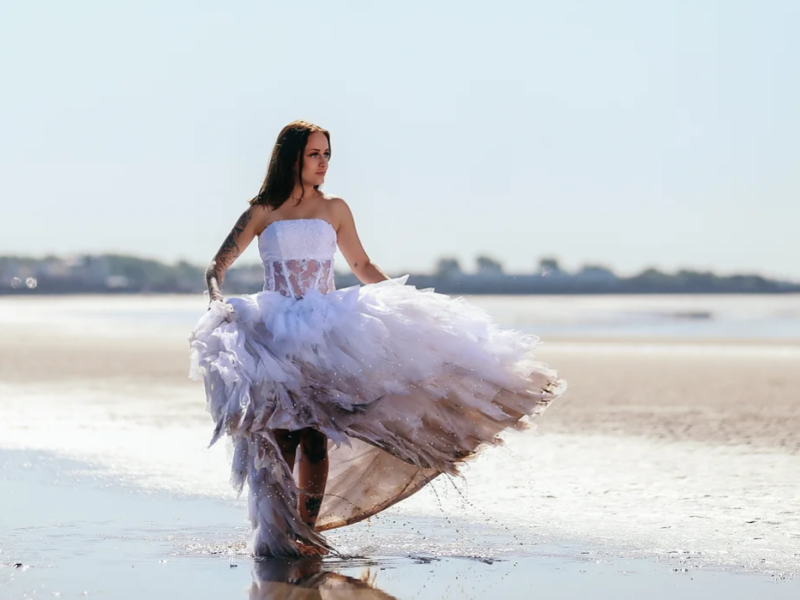Beyond the Wedding Venue: Unconventional Trash the Dress Photoshoots