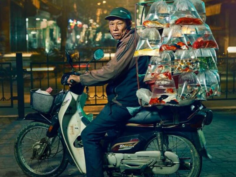 Bold and Uncomplicated Lifestyle Portrait Photography by Award-Winning London-based Photographer
