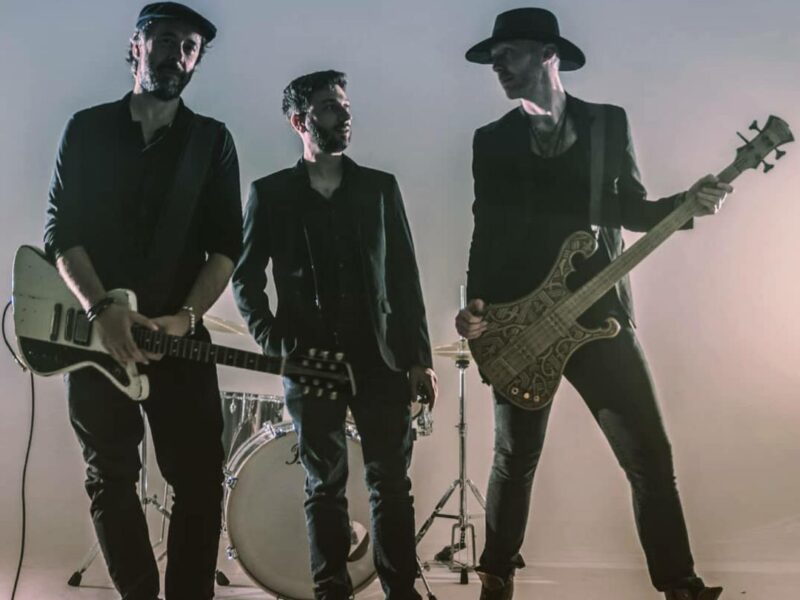 Experience meets passion: Elevate your music with our creative video production team