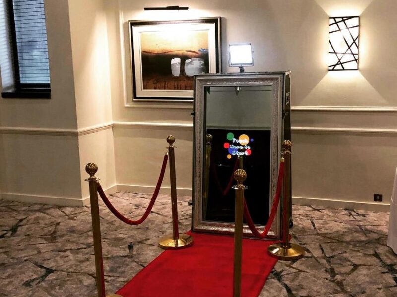 Reflect on Memories with our Magical Mirror Photo Booth - Perfect for Weddings, Corporate Events, and Parties!
