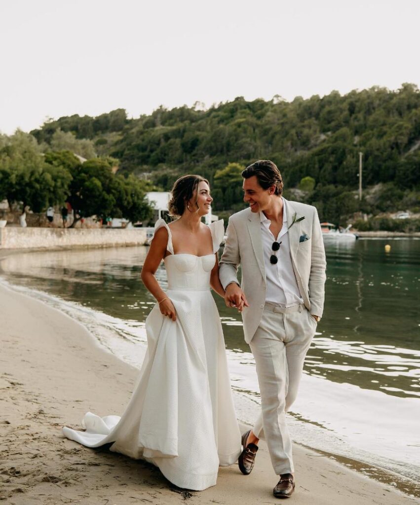 Capturing the Essence of Love and Laughter: Natural Wedding Photography with a Fashion Flair