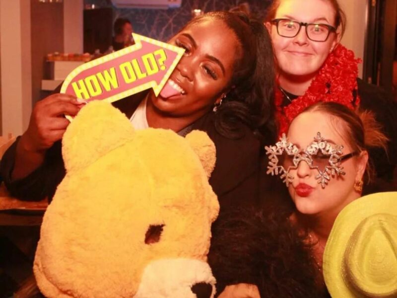 Add Some Fun and Flair to Your Event with Our Interactive Magic Selfie Mirror Photo Booth