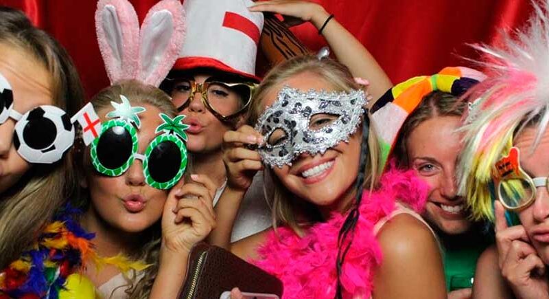 Make Memories That Last a Lifetime with Our Fun-Filled Photo Booths - Perfect for Weddings, Birthdays and More!