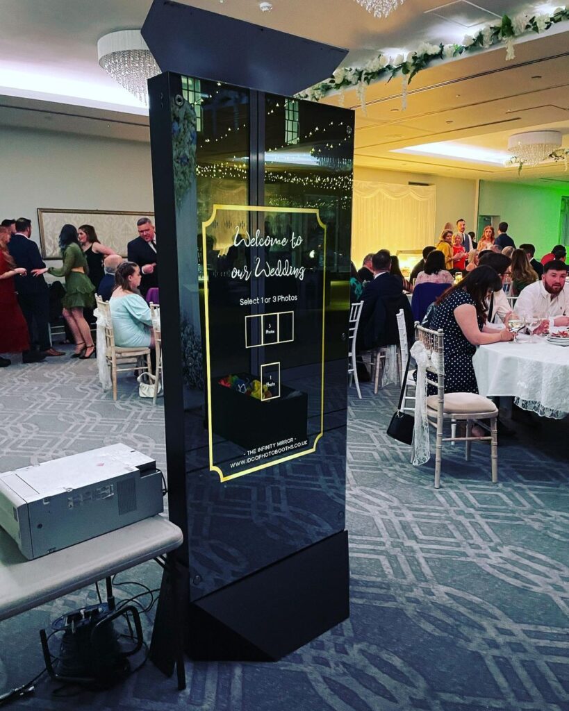 Reflecting Perfection: The Infinity Magic Mirror - Elevate Your Event with Unforgettable Experiences!