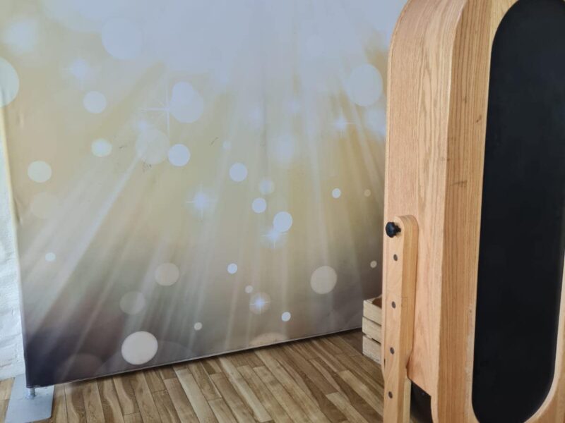 The Super Cool Retro Magic Mirror... (Its the only 1 in Wales too!)