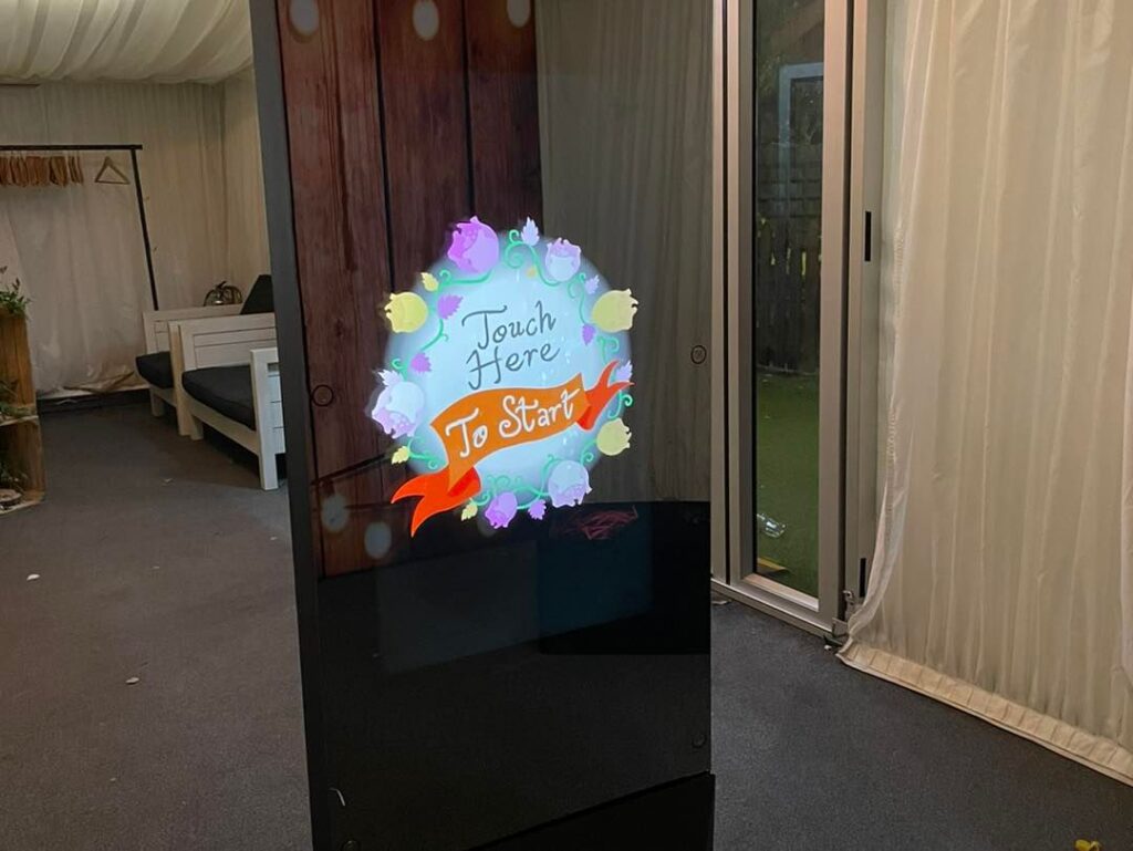 Reflecting Perfection: The Infinity Magic Mirror - Elevate Your Event with Unforgettable Experiences!