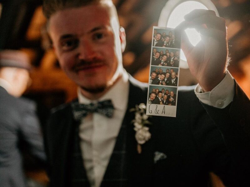 The sexiest photo booth in town - Exceptional photo booth experiences. We curate lifelong memories of joy.
