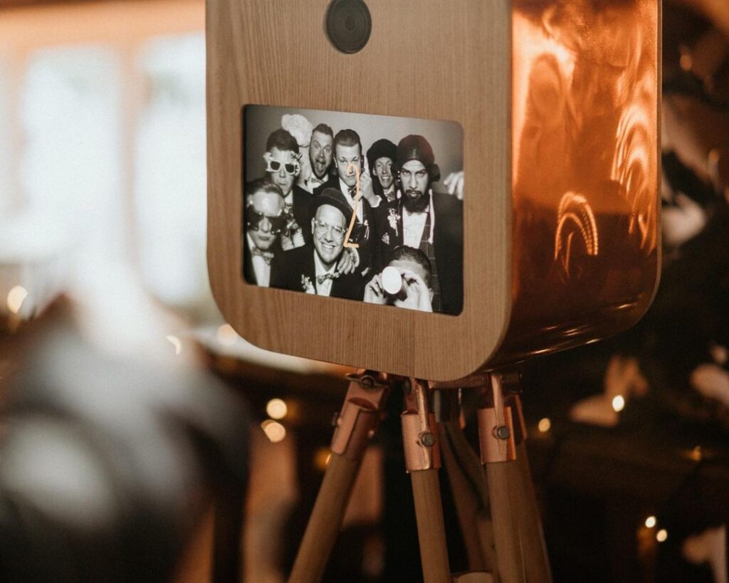 The sexiest photo booth in town - Exceptional photo booth experiences. We curate lifelong memories of joy.