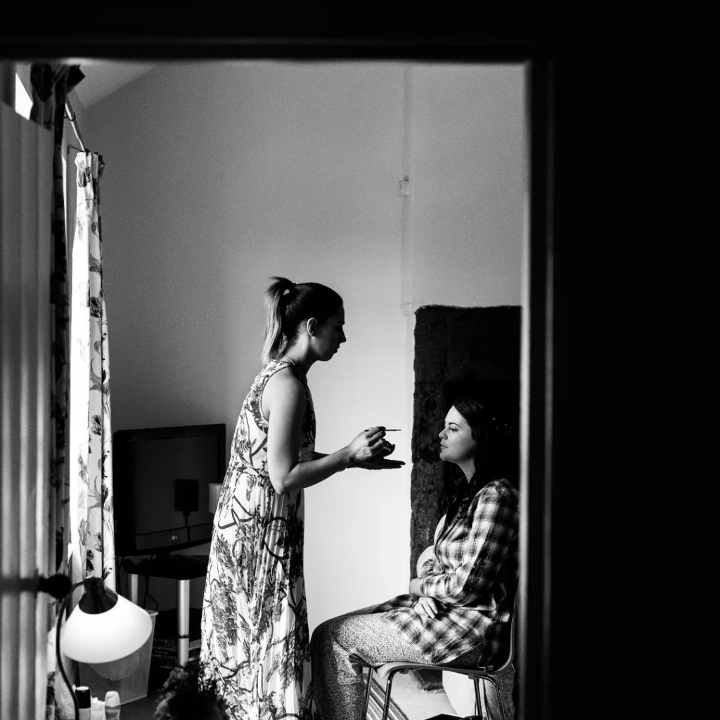 Candid wedding photography with no cheese