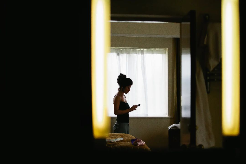 Candid wedding photography with no cheese