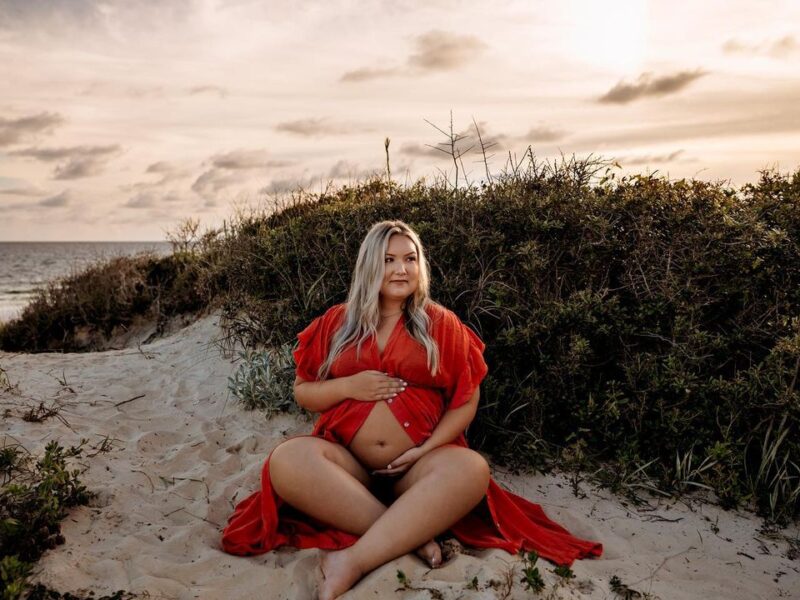 Capture Your Maternity Memories with Me - Michaela, Your Personal Photographer"