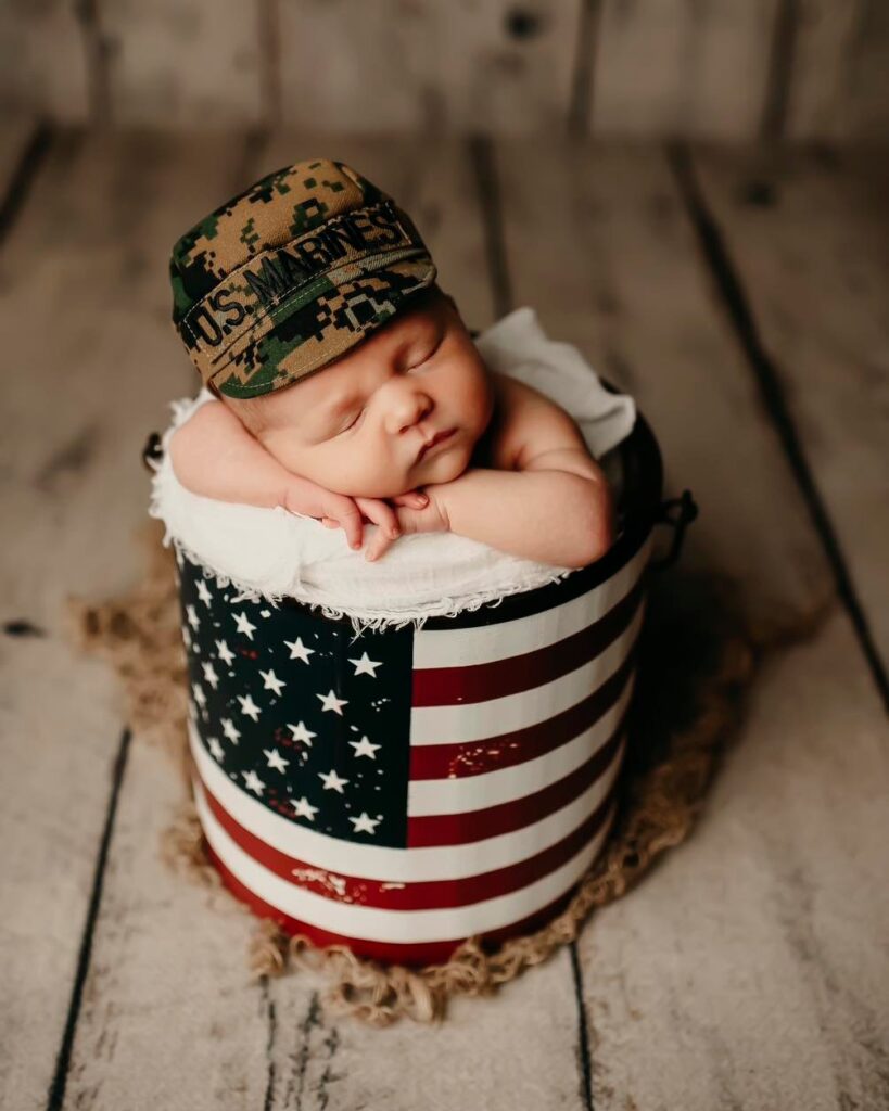 Artistic Newborn & Family Portraits: Relax and Let Us Do the Work! 13 Years of Experience and a Studio Full of Props for Unique Photos.