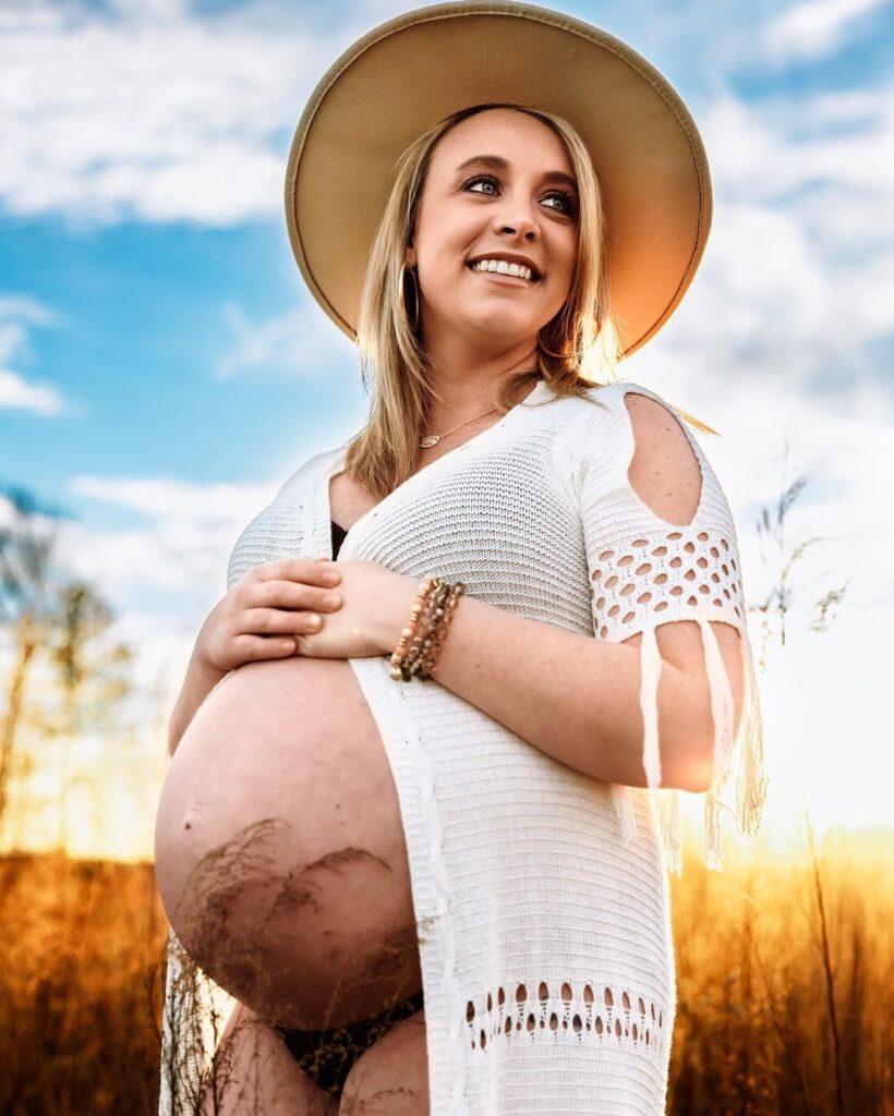 Capture Your Maternity Memories with Me - Michaela, Your Personal Photographer"