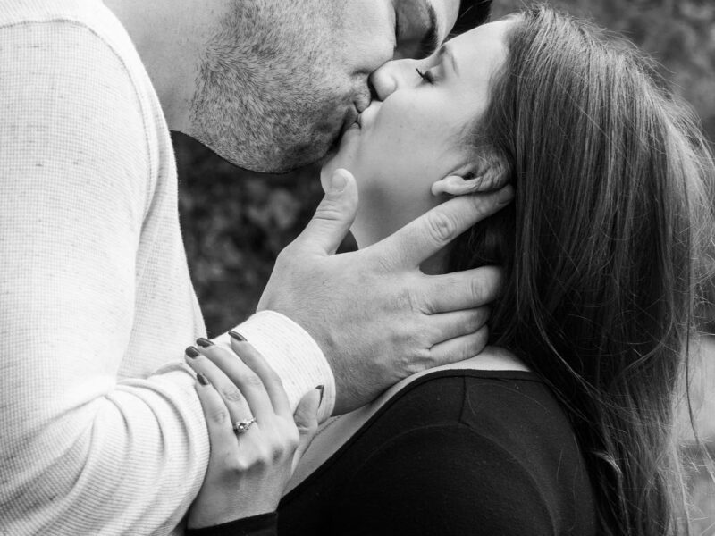 Unleash Your Love Story with Stessie: Romantic Couples Portrait Photography in New York