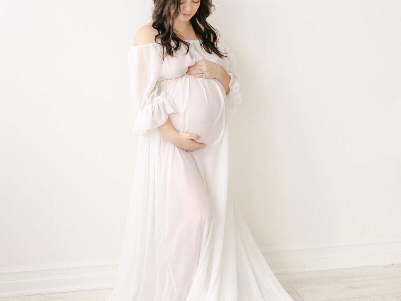 CLEVELAND OHIO LUXURY MATERNITY PHOTOGRAPHY