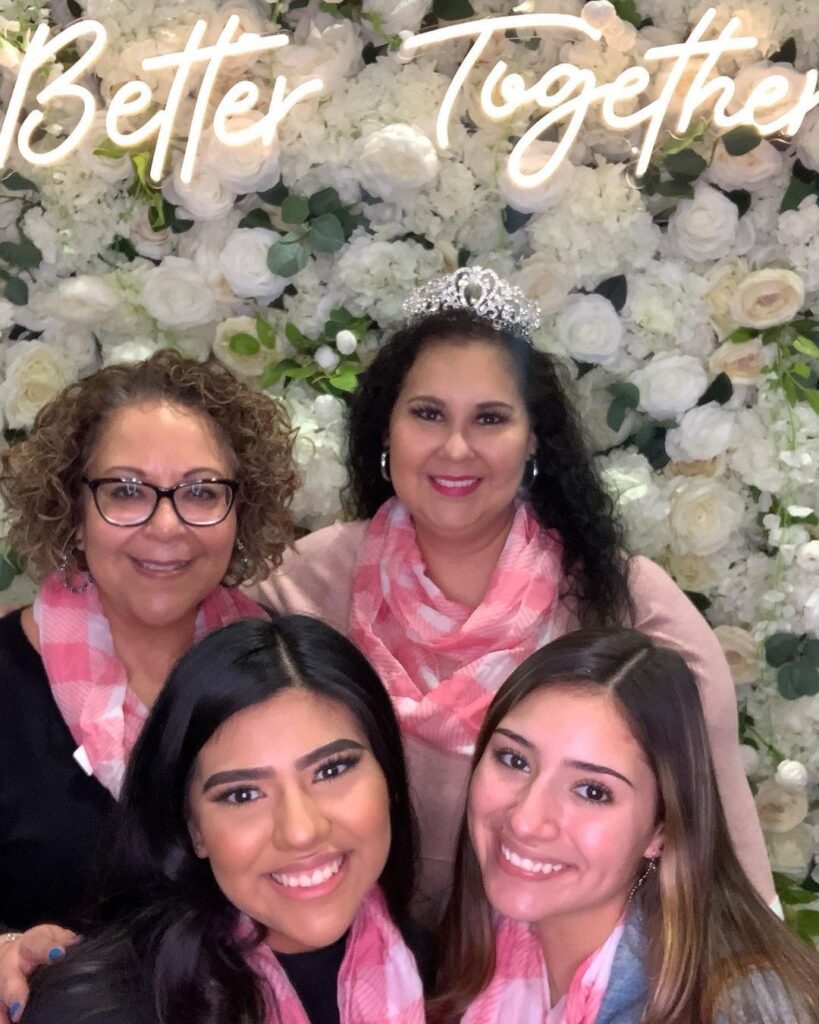 Party in Style with Our Digital and Eco-Friendly Social Booth - Perfect for Any Event!