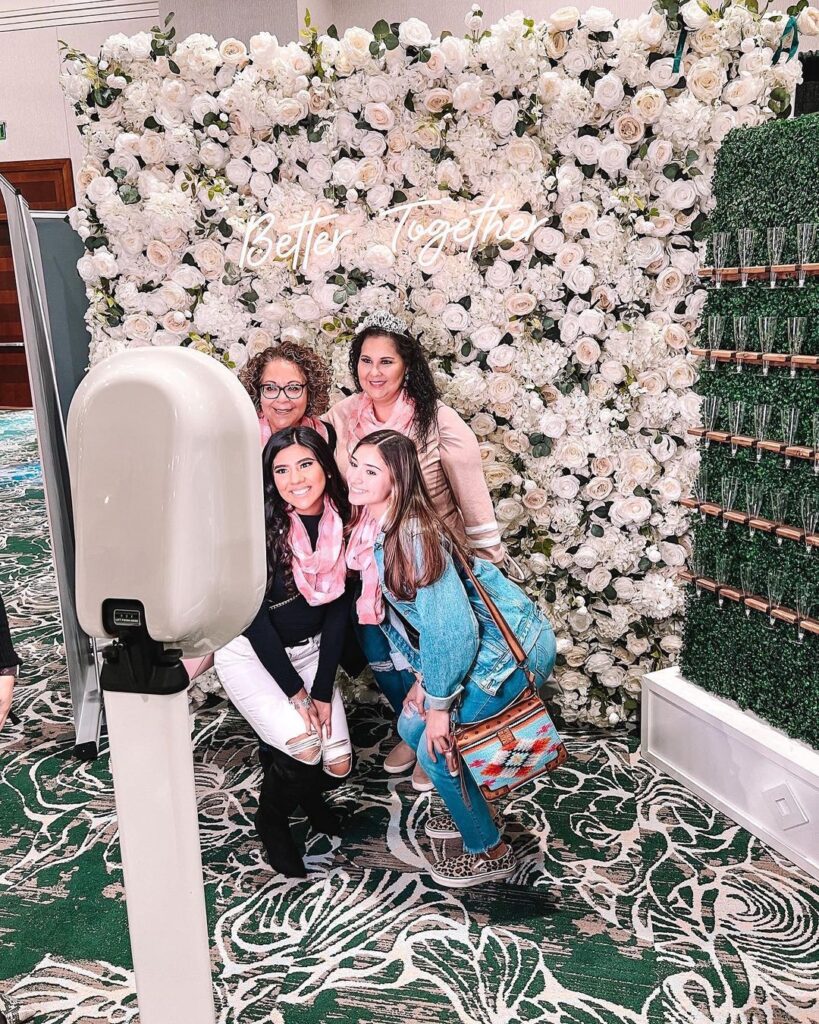 Party in Style with Our Digital and Eco-Friendly Social Booth - Perfect for Any Event!