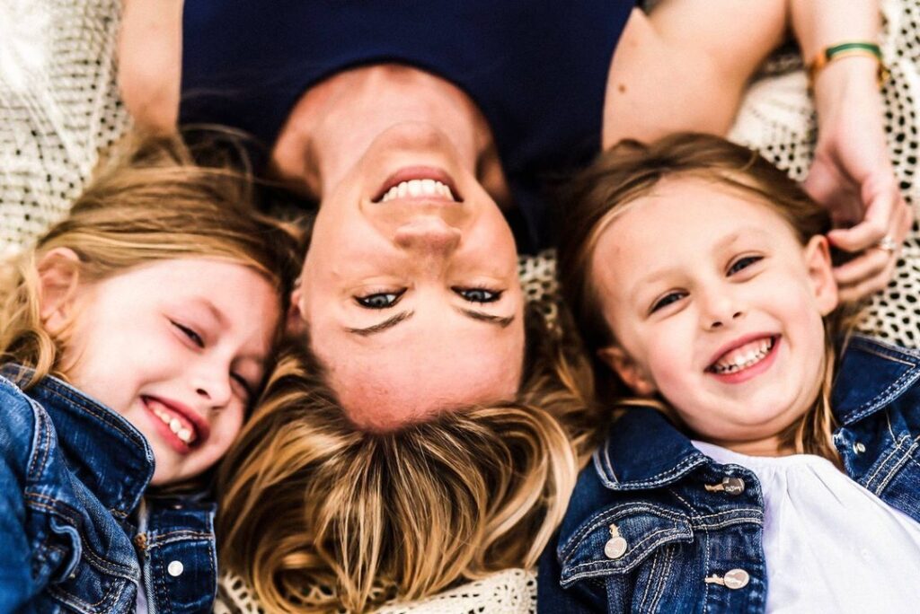 Authentic and Heartfelt Family Photography: Capturing Emotions and Connections with an Energetic and Fun-Loving Artist