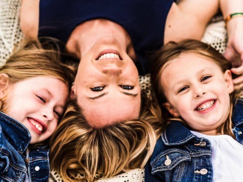 Authentic and Heartfelt Family Photography: Capturing Emotions and Connections with an Energetic and Fun-Loving Artist