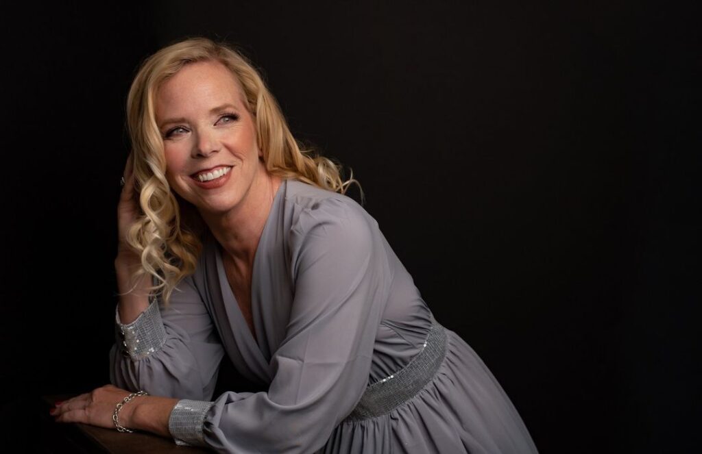 Personalized Portrait Sessions: Wardrobe Design, Hair & Makeup, and Guided Posing