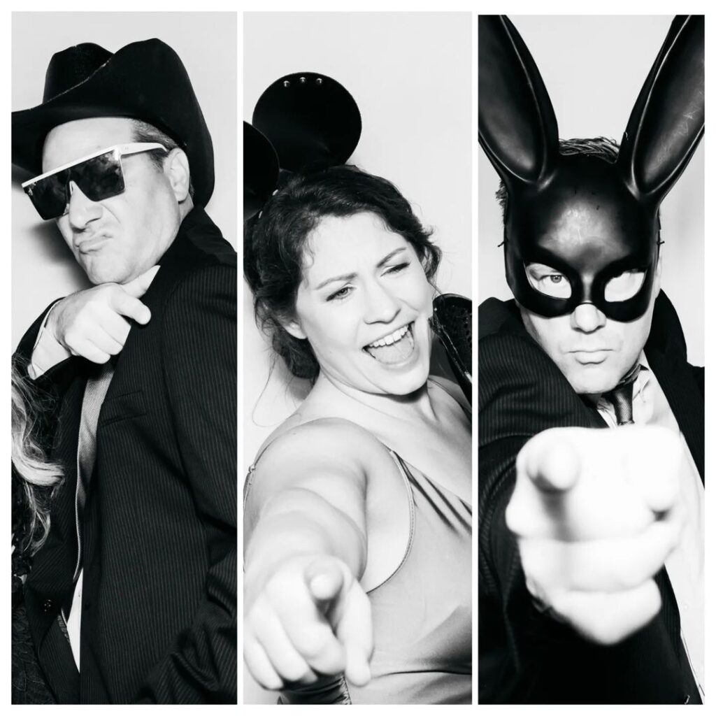 BRINGING YOU THE VIBES & STYLE!