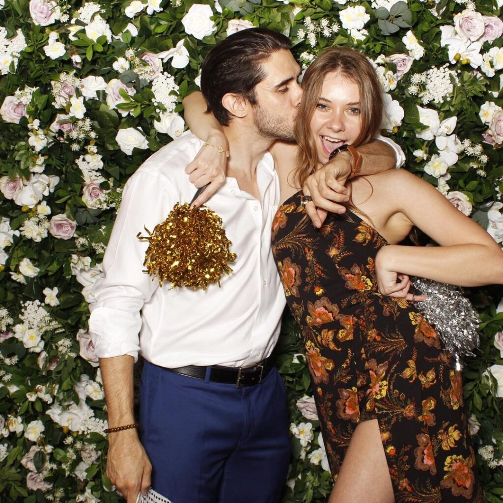 Ready to stand out from the crowd? Unlimited Digital Fun: Rent Our Modern & Sleek Photo Booth for Your Next Event!