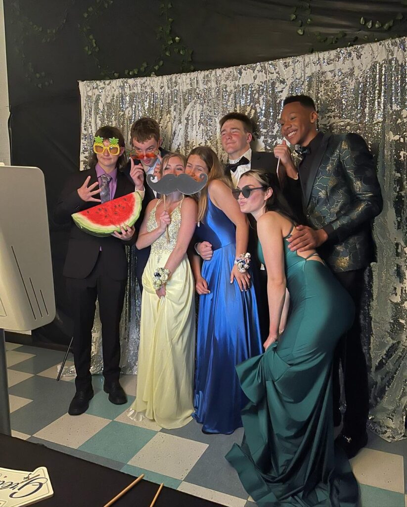 Customizable Digital Photo Booth Rental with Unlimited High-Quality Prints! Perfect for Any Occasion and Event!