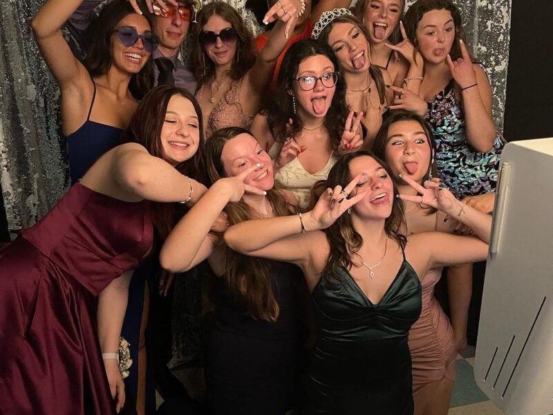 Customizable Digital Photo Booth Rental with Unlimited High-Quality Prints! Perfect for Any Occasion and Event!