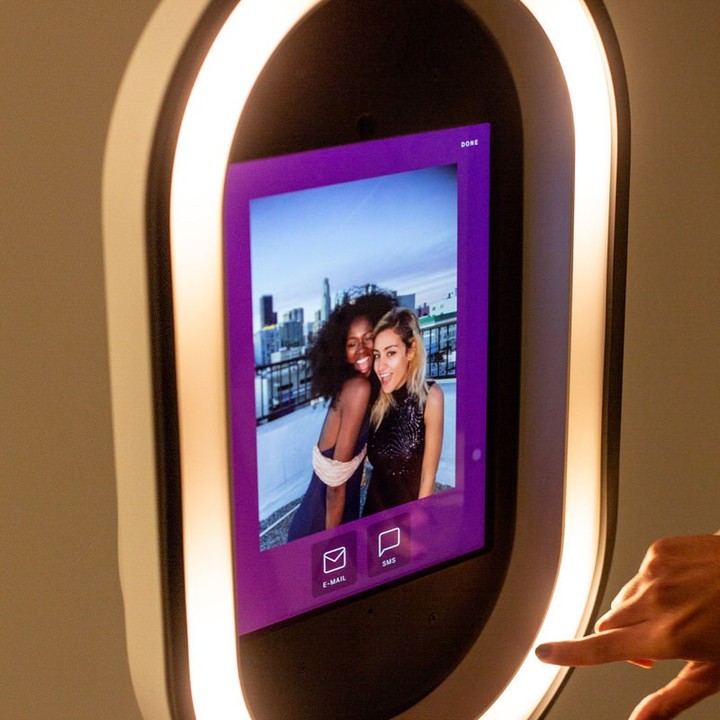 Unleash Unlimited Fun at Your Event with Our Digital Photobooth!