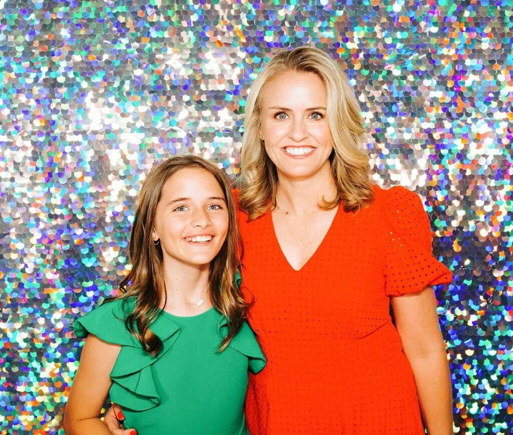 BRINGING YOU THE VIBES & STYLE!