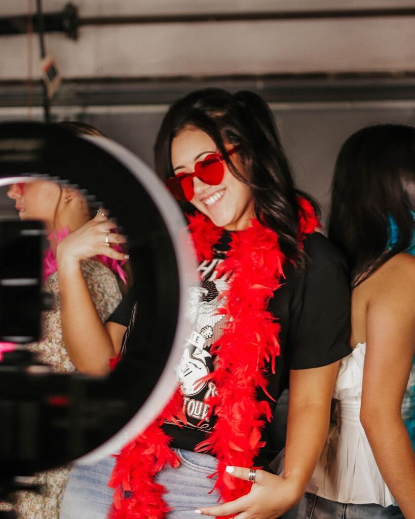 Let us bring the ✨Red carpet vibe✨ to your next event.