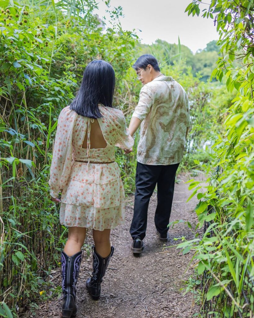 Capturing Life's Fleeting Moments: A Passionate Lifestyle Photographer with a Love for Travel and History