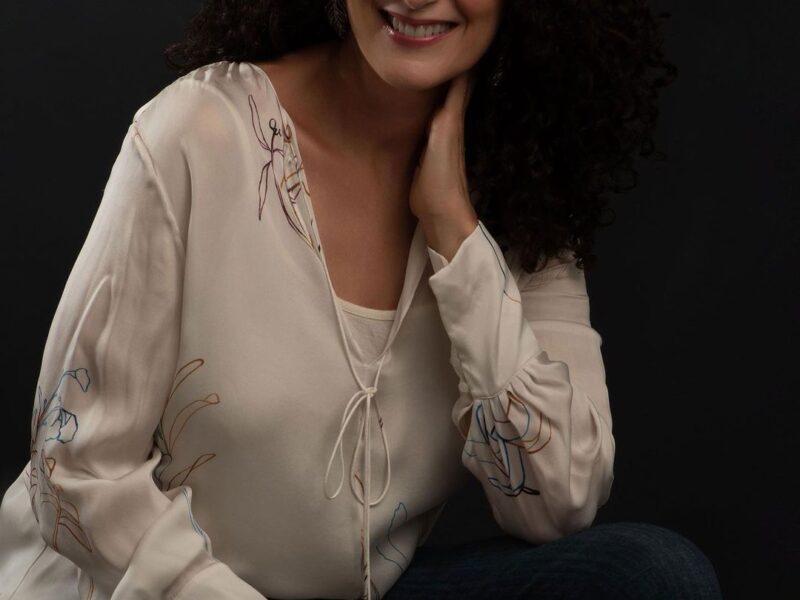 Personalized Portrait Sessions: Wardrobe Design, Hair & Makeup, and Guided Posing