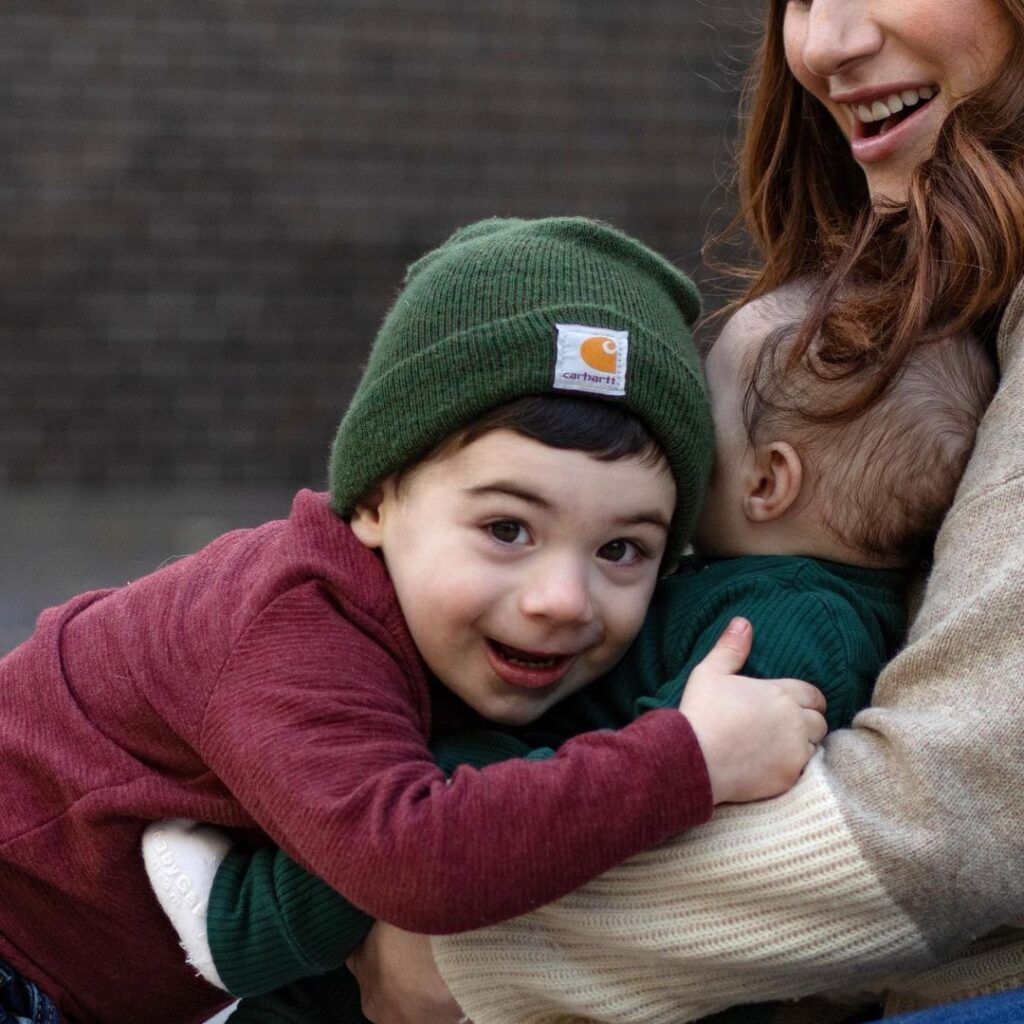 Personalized Family Photography: Engaging with Your Story to Capture Authentic Moments and Connections