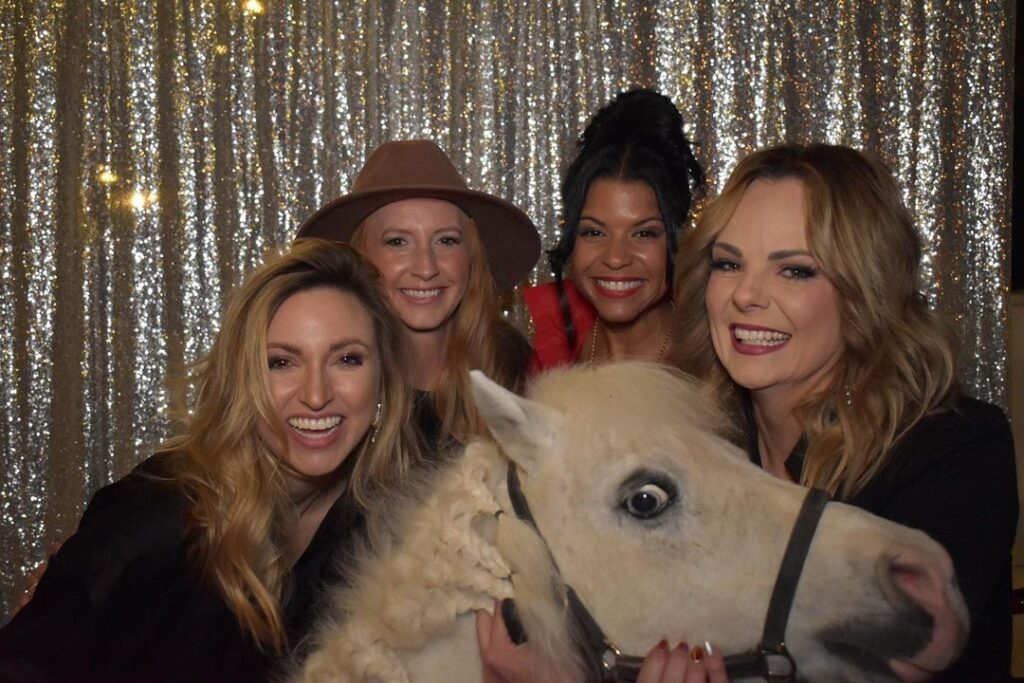 ✨1956 “Canned Ham” Vintage Trailer ✨Serving all of Arizona ✨Hire Us for Any Event