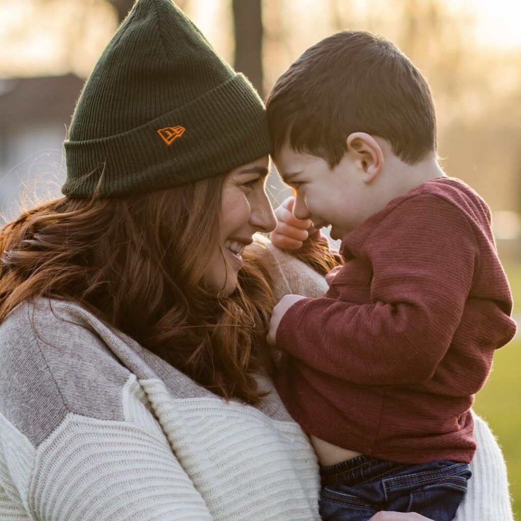 Personalized Family Photography: Engaging with Your Story to Capture Authentic Moments and Connections