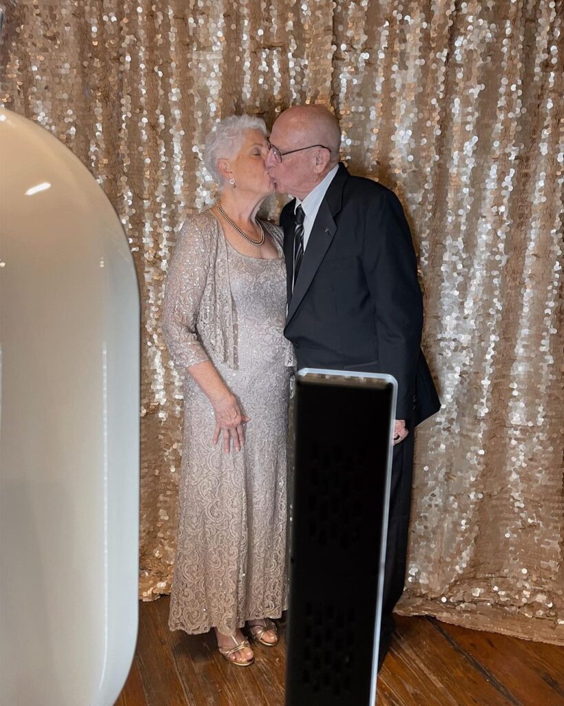 Jacksonville's Luxury Wedding Photo Booth Rental Personalized Photo Booth Experience. Creating Memories That Last A Lifetime!