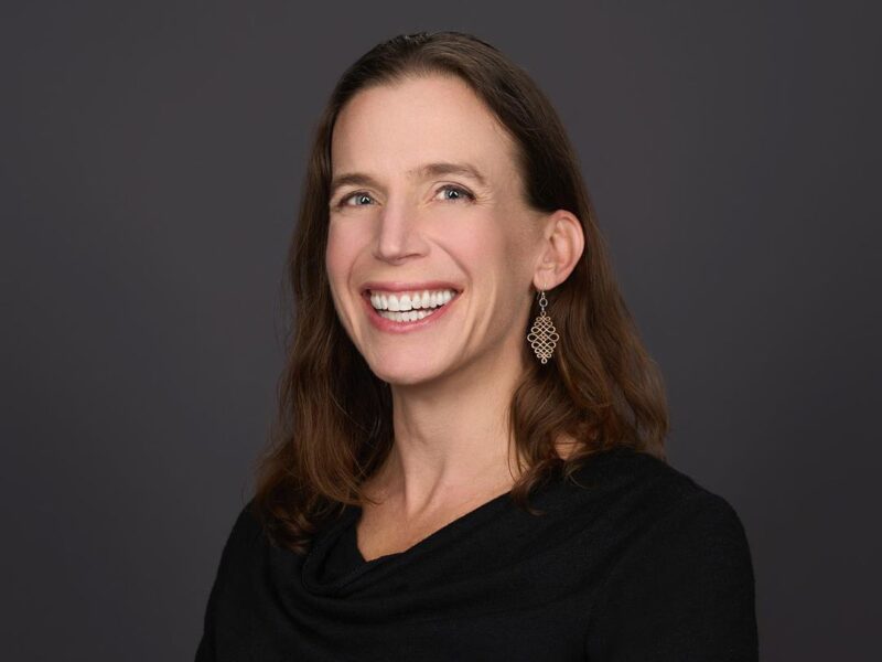 Authentic Headshots That Showcase Your Professionalism and Personality"