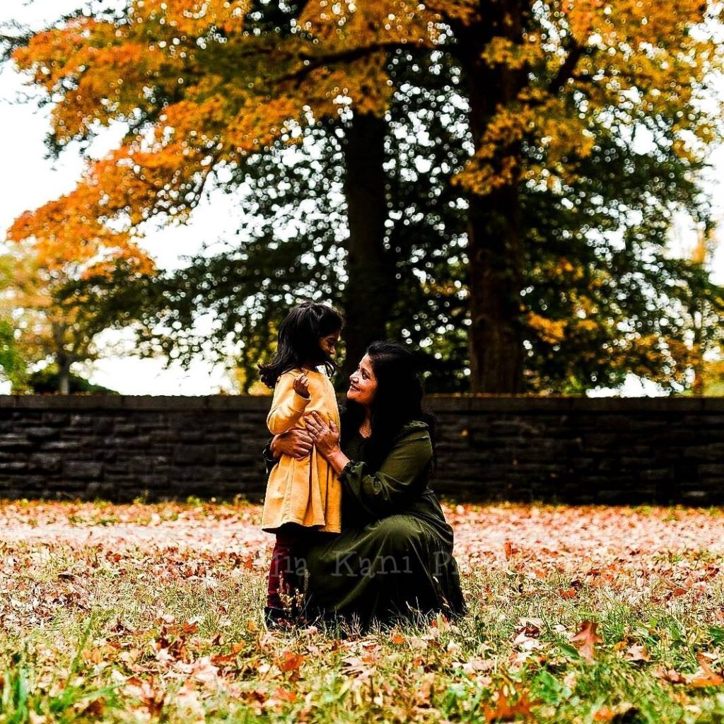 Authentic and Heartfelt Family Photography: Capturing Emotions and Connections with an Energetic and Fun-Loving Artist